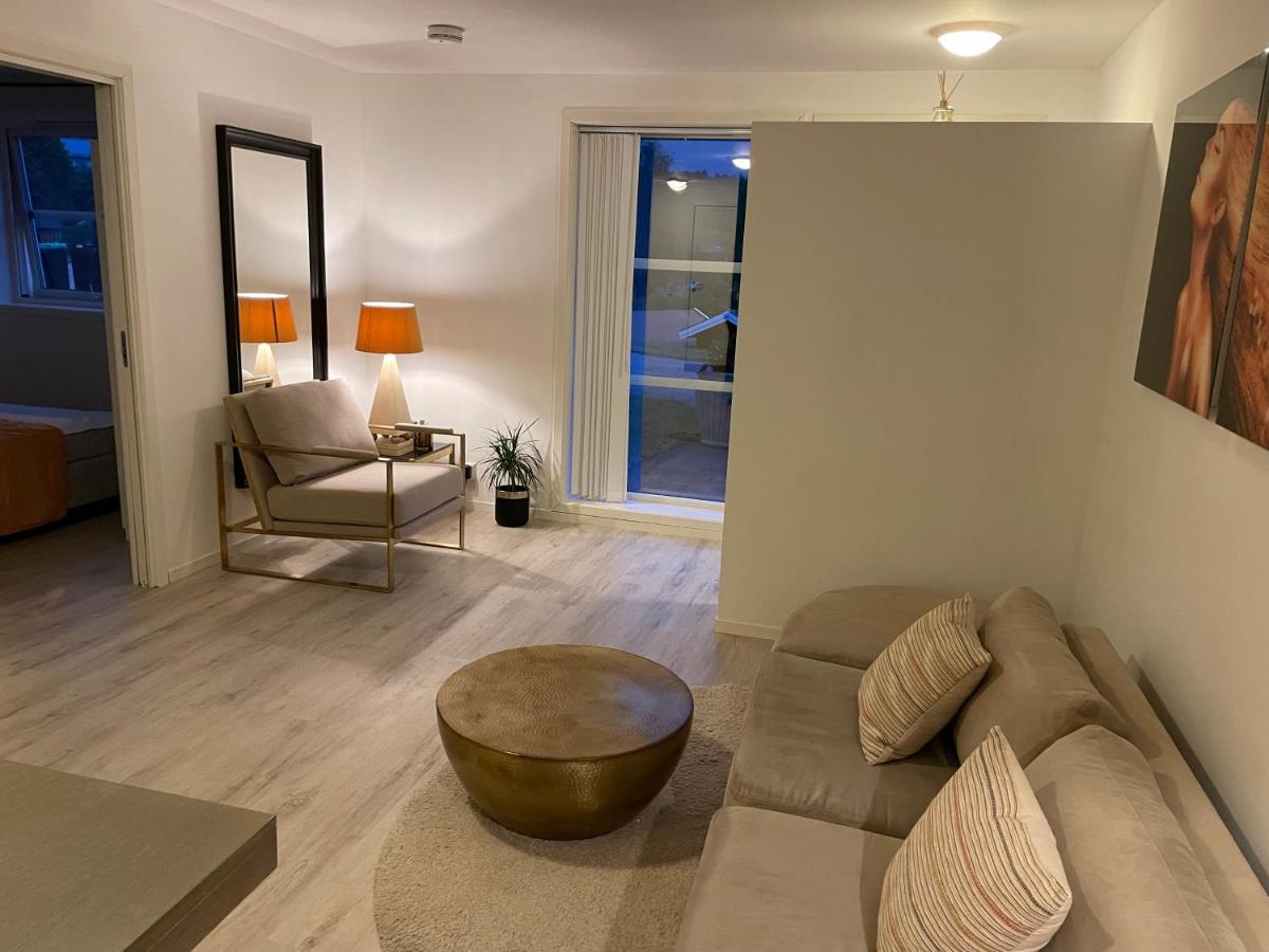 Leilighet Ved Sjoen Med Strand Apartment พอร์ชกรุนน์ ภายนอก รูปภาพ